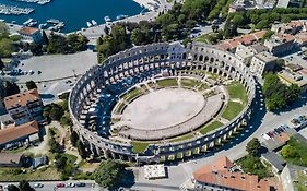 Feniks Fazana Apartman
